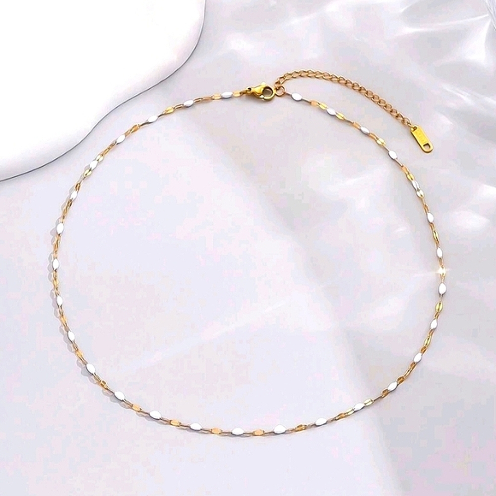 ▪️18k gold plated white oil drop chocker